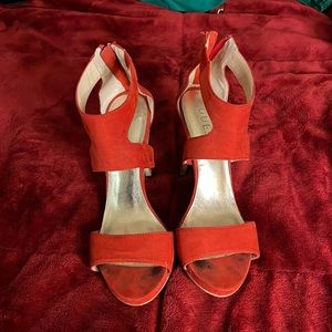 Red Guess Shoes size 7 good condition.